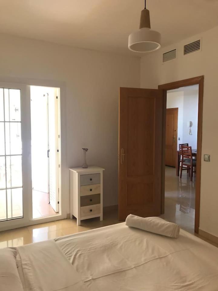 贝纳哈拉菲Espectacular Residencial En 1A Linea Con Piscina公寓 外观 照片