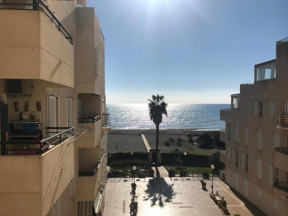 贝纳哈拉菲Espectacular Residencial En 1A Linea Con Piscina公寓 外观 照片