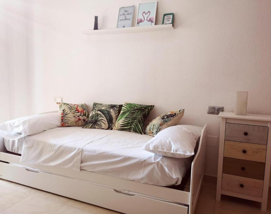 贝纳哈拉菲Espectacular Residencial En 1A Linea Con Piscina公寓 外观 照片