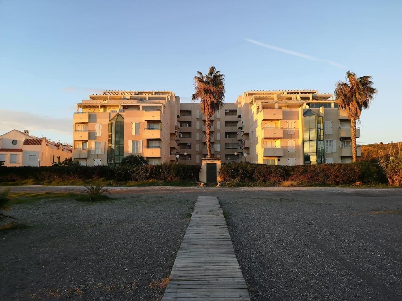 贝纳哈拉菲Espectacular Residencial En 1A Linea Con Piscina公寓 外观 照片